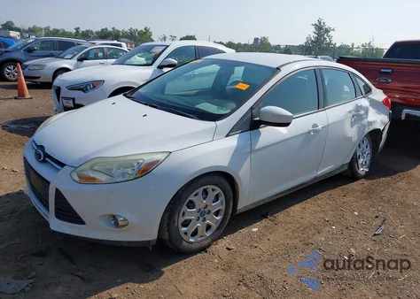 2012 Ford Focus Se z USA, uszkodzony, nr VIN 1FAHP3F23CL214630